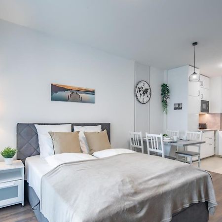Central - New - Cozy Stay บูดาเปสต์ ภายนอก รูปภาพ