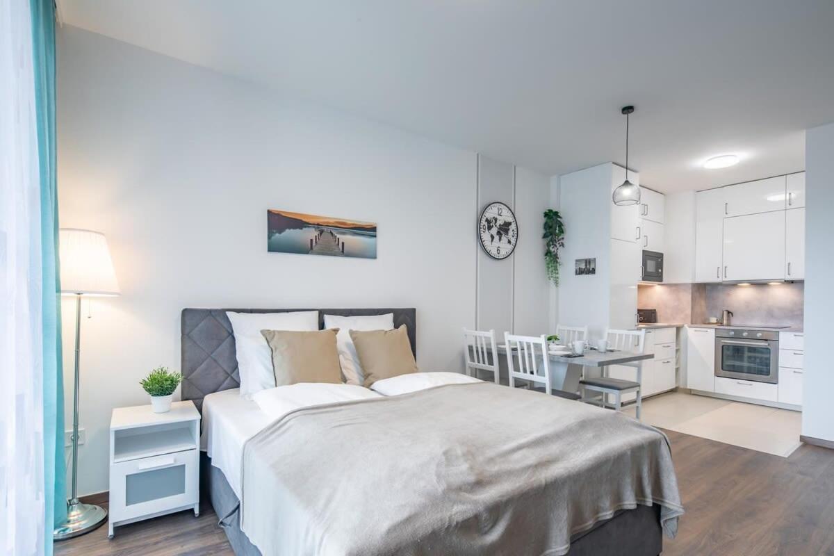 Central - New - Cozy Stay บูดาเปสต์ ภายนอก รูปภาพ