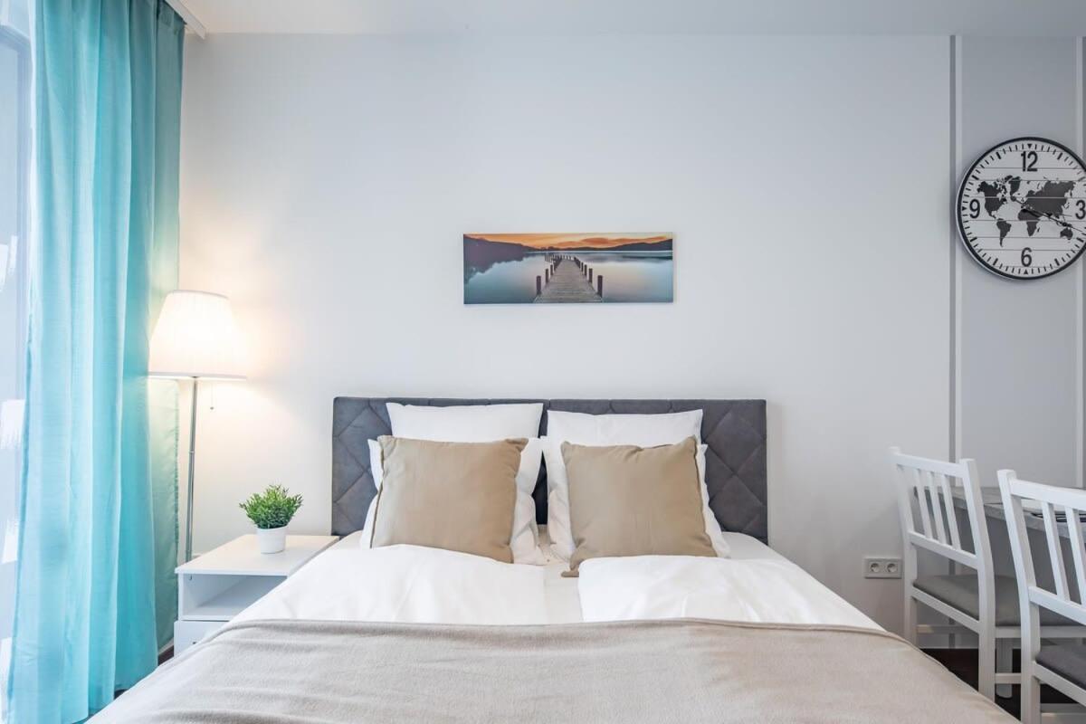 Central - New - Cozy Stay บูดาเปสต์ ภายนอก รูปภาพ